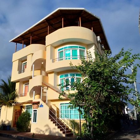Ariana'S Galapagos Hostal Puerto Ayora (Galapagos Islands) Exterior foto